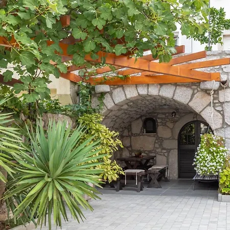 House Tatil Evi Punat